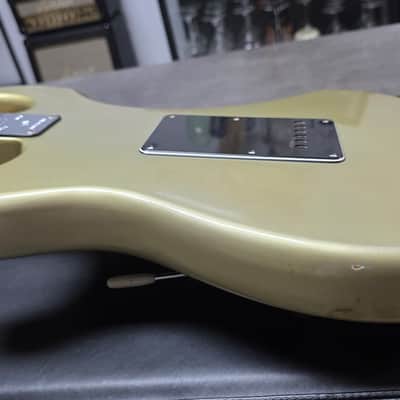 1979 Fender Stratocaster 25th Anniversary Porsche Inca Silver over Huffy Olympic White Relic Vintage 70s American USA Strat Electric Guitar Special Limited Edition Model FSR Heavy Road Worn Aged image 18