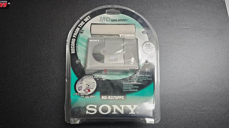 Sony SONY MZ-R37SPPC Mini-Disc Walkman with PC Link - Silver image 1