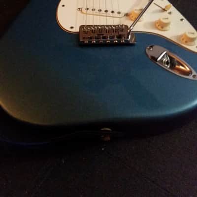 Squier Made in Mexico Stratocaster Standard 1998 Blue Metal Flake image 2