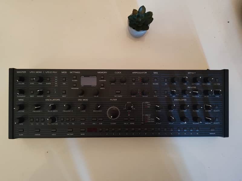 Oberheim TEO-5 Desktop 5-Voice Synthesizer