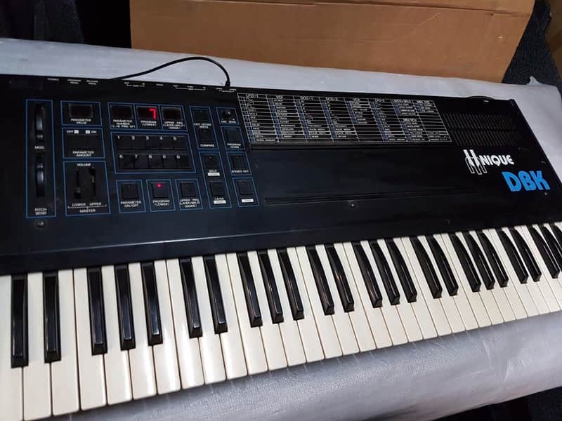 UNIQUE DBK SYNTHESIZER by CRUMAR image 1