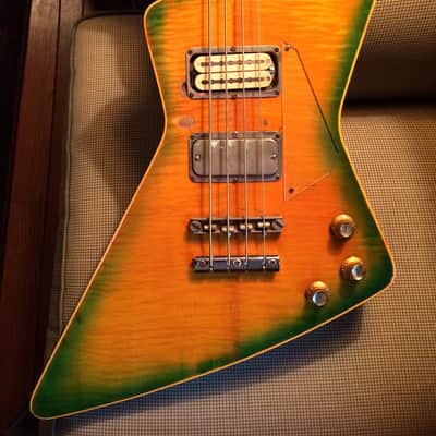 The first Hamer Standard Bass! Custom Built for Cheap Trick’s Tom Petersson 1974 Green Sunburst image 13