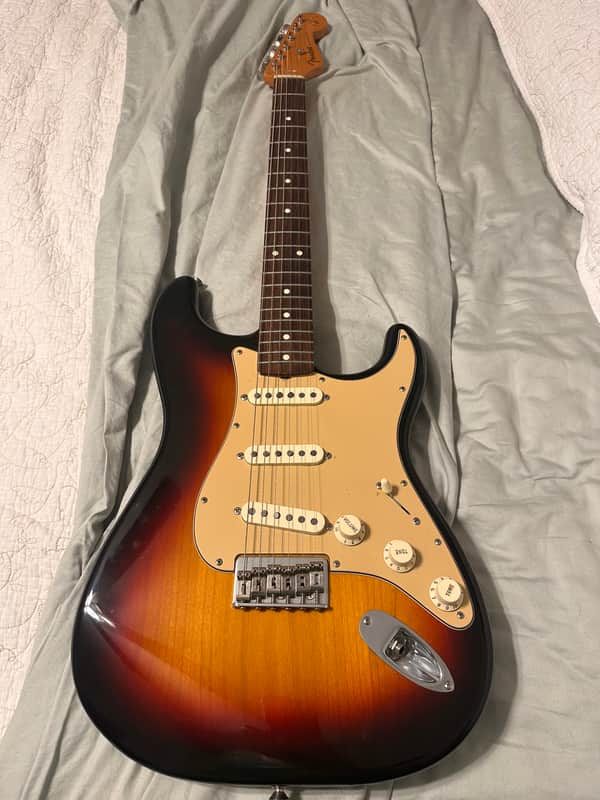 Fender Robert Cray Artist Series Signature Stratocaster 2003 - 2019 - Violet image 1