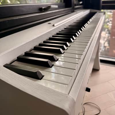 Kawai CL26W 88-Key Weighted Digital Piano – White – Excellent Condition image 2