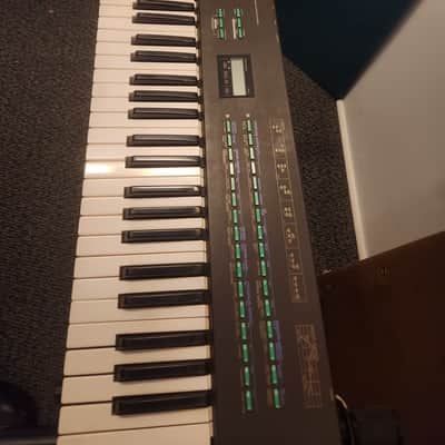 Yamaha DX21 Programmable Algorithm Synthesizer 1985 - Black