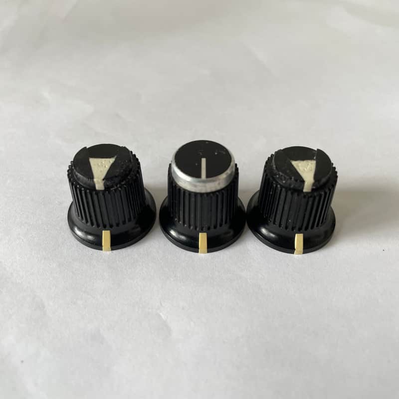 Three Original Peavey Knobs for Silver Stripe amps Bandit 112... image 1
