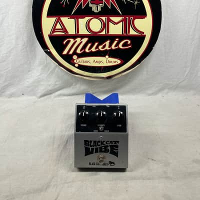 Black Cat Pedals Black Cat Vibe Vibrato Pedal with Power Supply image 1
