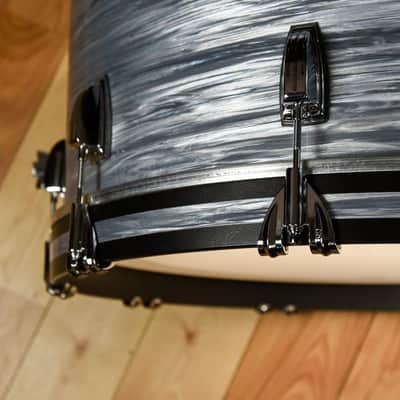Ludwig Classic Maple 13/16/24 3pc. Drum Kit Vintage Blue Oyster (L84433AX2QWC) image 7