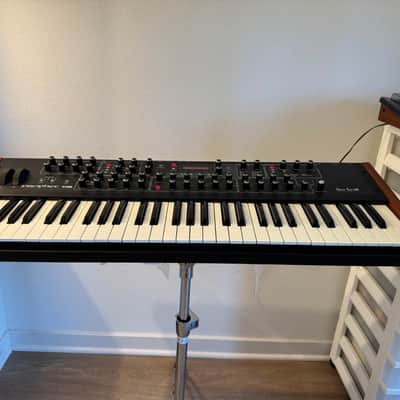 Dave Smith Instruments Prophet 08 PE 61-Key 8-Voice Polyphonic Synthesizer 2009 - 2015 - Black with Wood Sides image 2