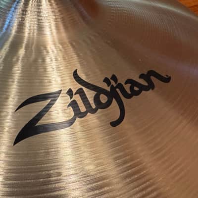 Zildjian 18" A Series Medium Thin Crash Cymbal 2013 - Present - Traditional image 3