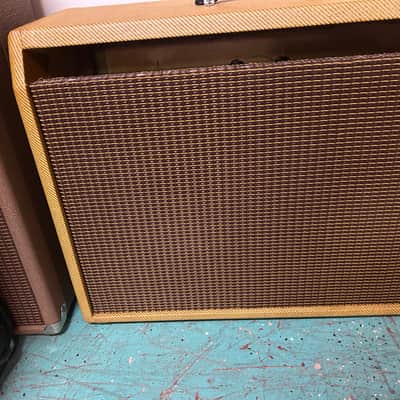 Fender Deluxe Amp 1959 - Tweed Era Oxblood Grill Cloth image 2