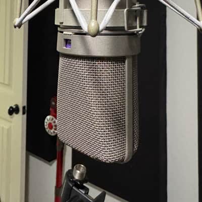 Neumann U 67 Set Large Diaphragm Multipattern Tube Condenser Microphone Reissue 2018 - Present - Nickel image 1
