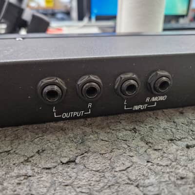 Alesis MicroVerb III 16-Bit Digital Reverb and Delay 1991 - 1996 - Black image 5