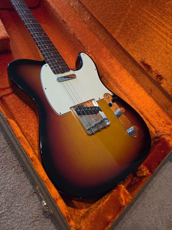 Fender American Vintage II '63 Telecaster 2023 3-Color Sunburst 7.47 lbs