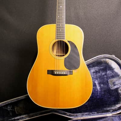 Martin D-35 1976 - Natural image 1