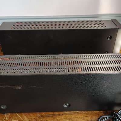 Pair of Marantz MA500 monoblock amplifiers in excellent condition - 1980's image 3
