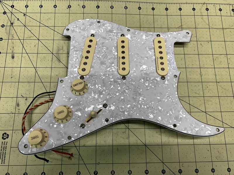 Fender Noiseless Hot loaded pick guard