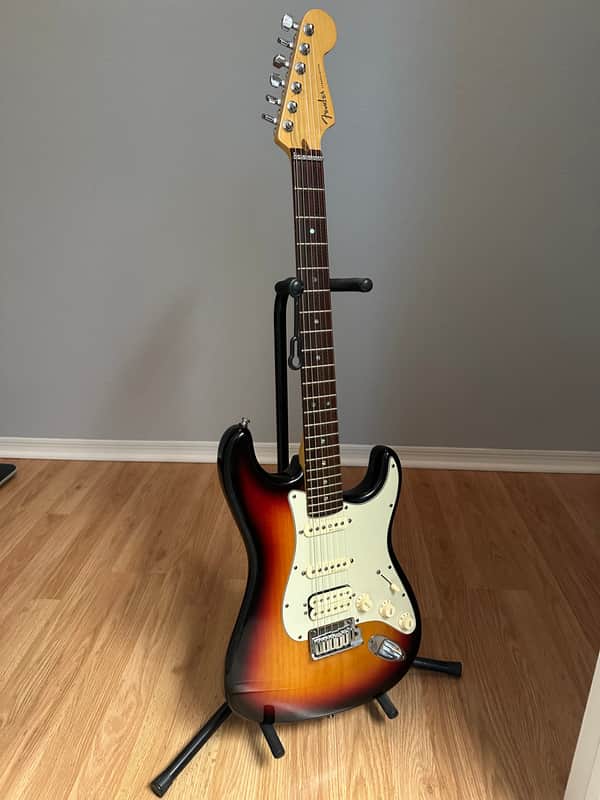 American Made Fender Deluxe Fat Strat HSS 2001 - 3-tone Sunburst