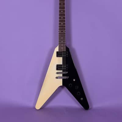 Gibson Flying V Schenker Custom Shop 1985 - Black and White image 2