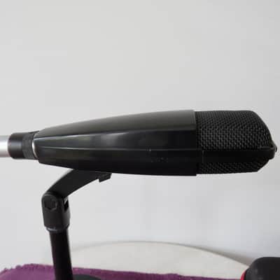 Sennheiser MD 421-U Cardioid Dynamic Microphone - Black image 4