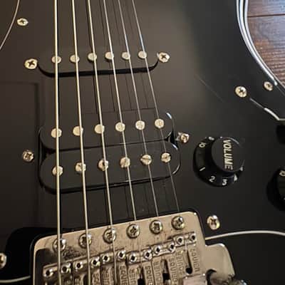 Squier Classic Vibe '70s Stratocaster HSS image 5