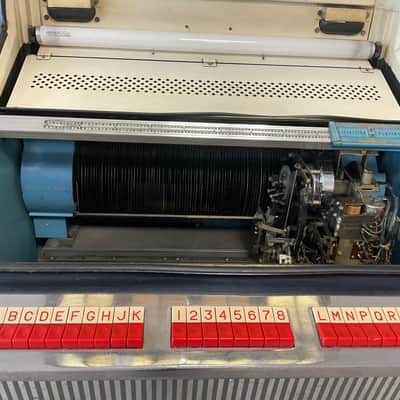 SEEBURG  Q160S JUKE BOX 1960 image 14