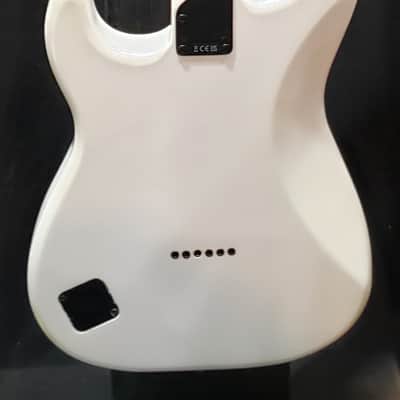 Squier Contemporary Stratocaster Special HT 2022 Pearl White image 4