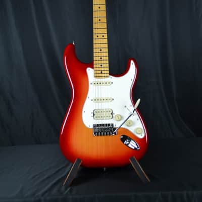 Fender Player II Stratocaster HSS 2025 - Aged Cherry Burst image 2