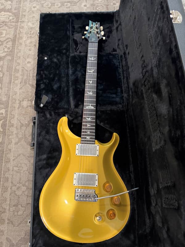 PRS DGT w/bird inlays 2025 - Gold top image 1