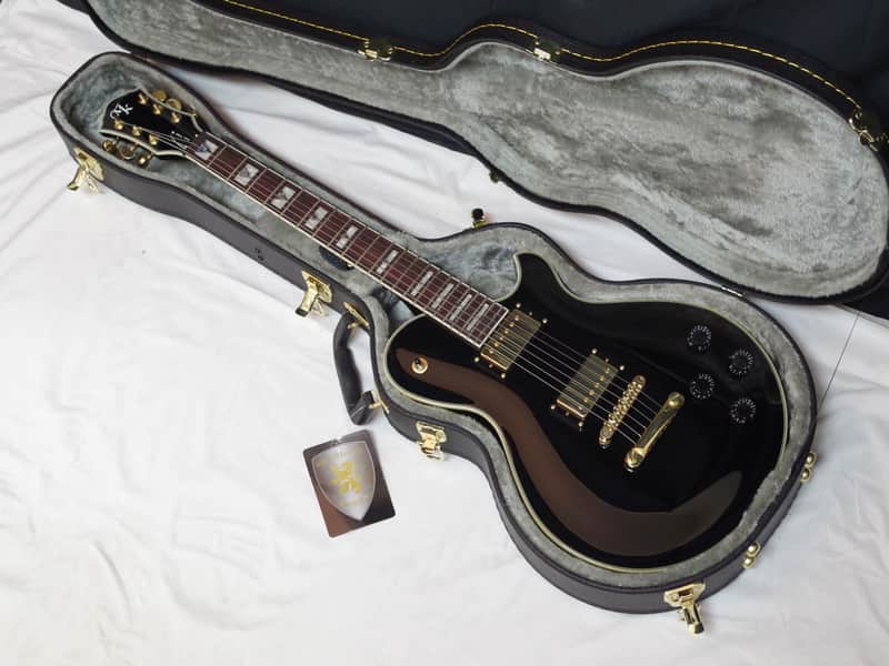 MICHAEL KELLY Patriot Vintage GUITAR Gloss Black + Gold Hardware w/ HARD CASE image 1
