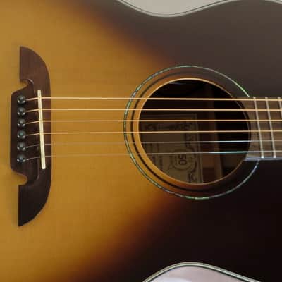 Alvarez Masterworks MF610ESB 50th Anniversary OM Sunburst W/ HSC Solid Wood Never Played 2016 NOS image 16