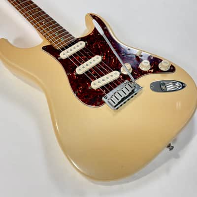 Fender Stratocaster American Deluxe 2008 Olympic Pearl image 8