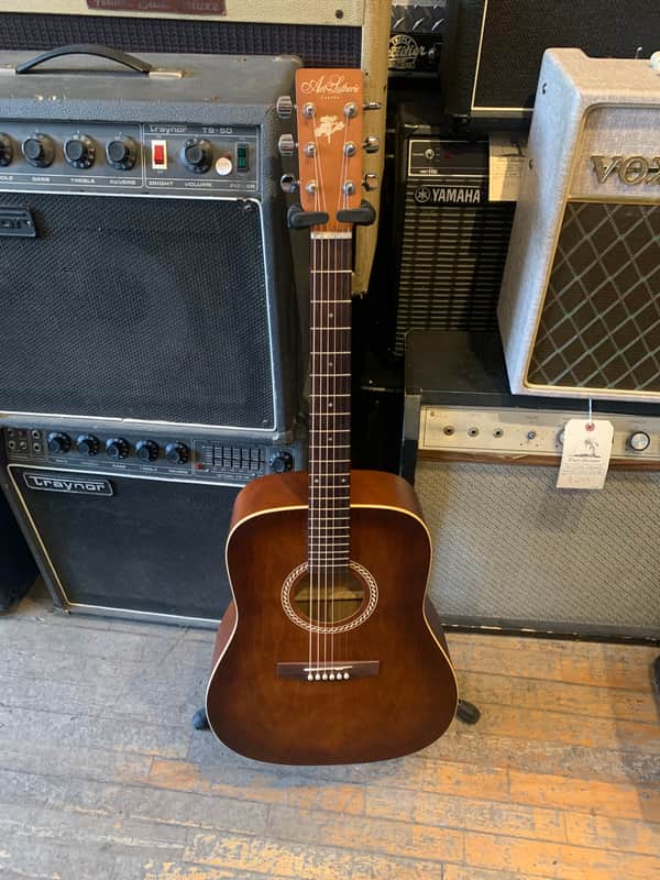 Art & Lutherie Wild Cherry | Reverb Canada