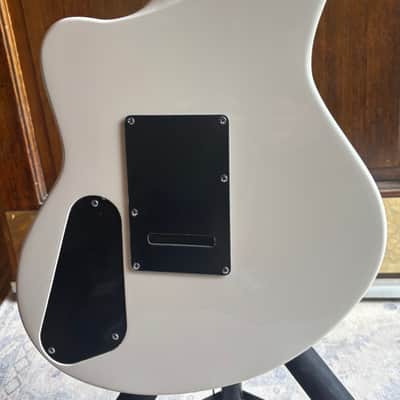 D'Angelico Premier Series Bedford SH Limited Edition Electric Guitar with Tremolo 2021 - Champagne image 7