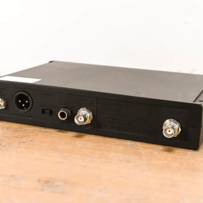 Shure ULXS4 Wireless Receiver - J1 Band: 554-590 MHz (NO POWER SUPPLY) CG01007 image 5