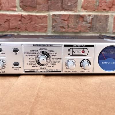 Behringer mini MIC800 Microphone Modeling Preamp image 2