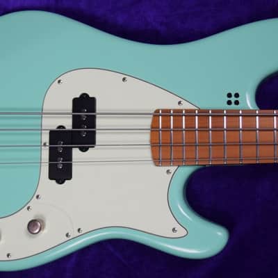 Sandberg Cal. Vs (Lionel) Short Scale Bass, Surf Green/Roasted Maple *On Order, ETA May 2026 image 1