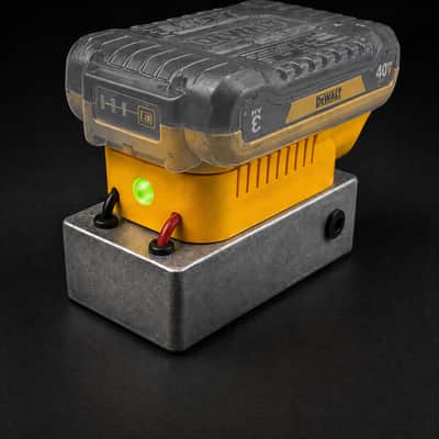 DeWalt 20V Pedalboard Power Supply – Portable Guitar Pedal Power Adapter image 5