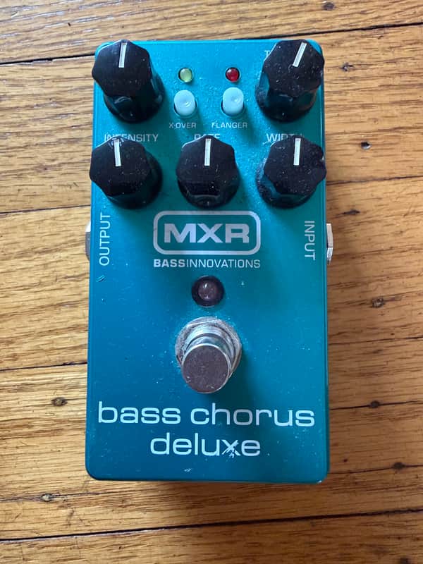 MXR M83 Bass Chorus Deluxe