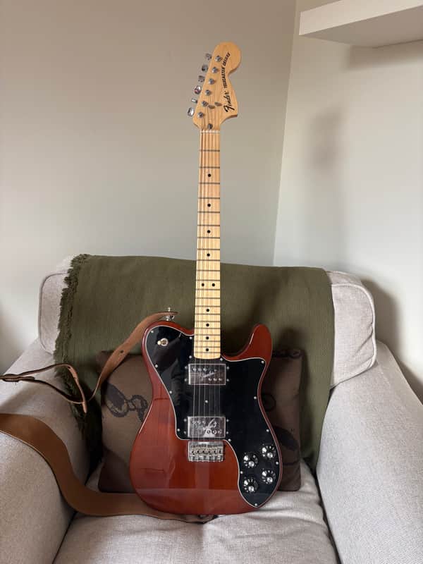 Fender Telecaster Deluxe 2010 - Cherry / Walnut
