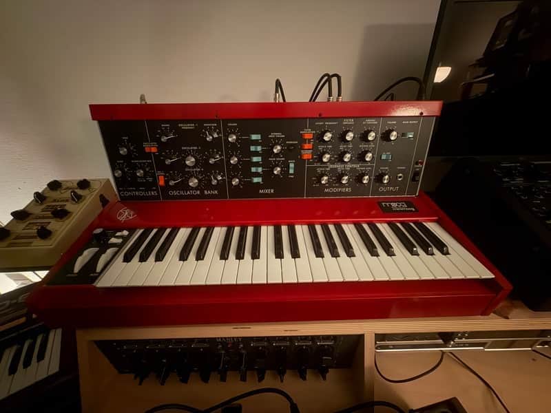 Moog Geddy Lee Minimoog Model D 44-Key Monophonic Synthesizer 2025 image 1