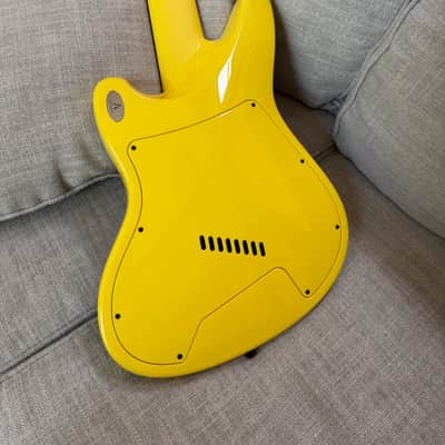 Aristides STX8S - Gloss Yellow image 4