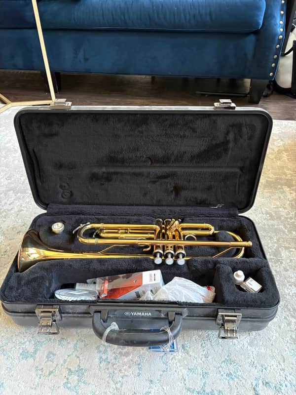 Yamaha YTR-200ADII Advantage Standard Bb Trumpet 2010s - Brass image 1