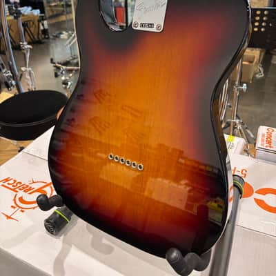 Fender American Professional Classic Telecaster 2025 - Present - 3-Color Sunburst image 5