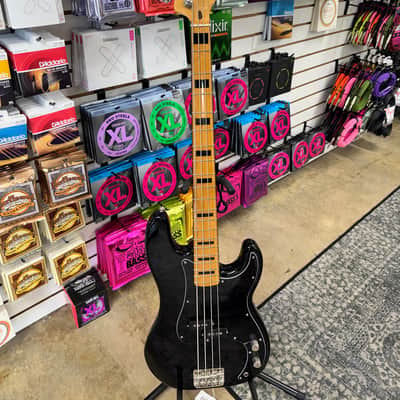 Squier Classic Vibe '70s Precision Bass - Black image 1
