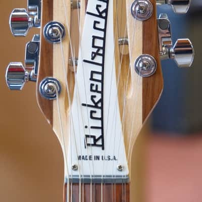 Rickenbacker 330/12, Mapleglo image 8