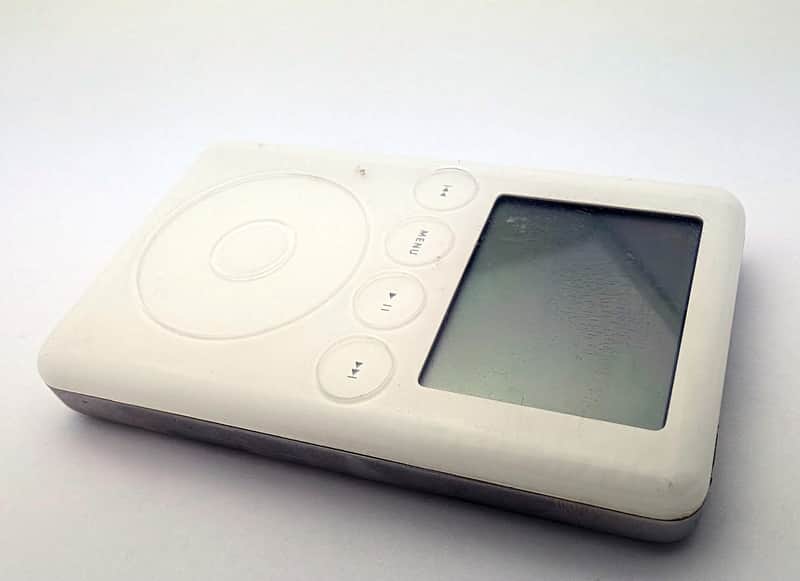 Apple iPod Classic 3rd Generation 20GB White (A1040 / | Reverb