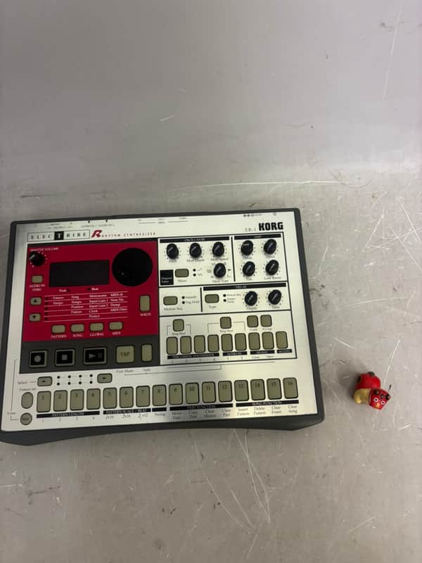 Immagine Korg Electribe-R ER-1 Rhythm Synthesizer 2000s - Silver - 1