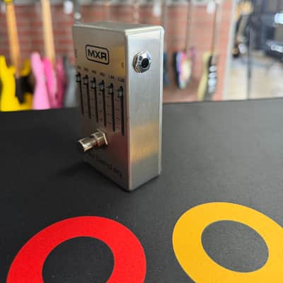 MXR M109S Six Band EQ image 3