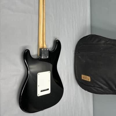 Vintage 1999 Black Fender Stratocaster Made in Mexico w/Gig Bag image 8
